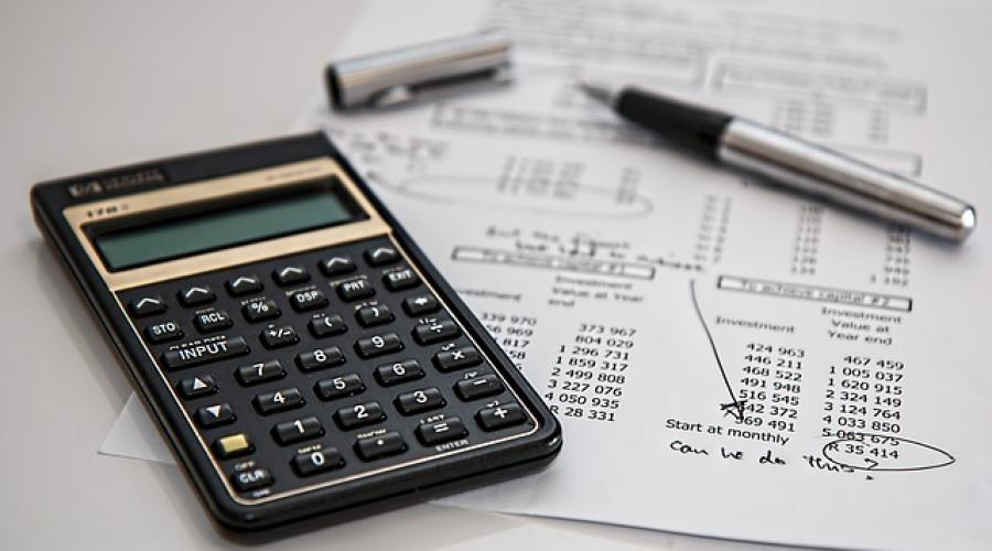 Calculer les cotisations sociales indépendants